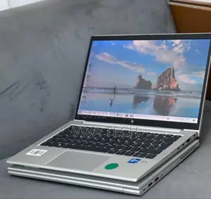 New Laptop HP EliteBook 830 G8 16GB Intel Core I5 SSD 512GB