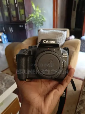 Canon Eos 4000d