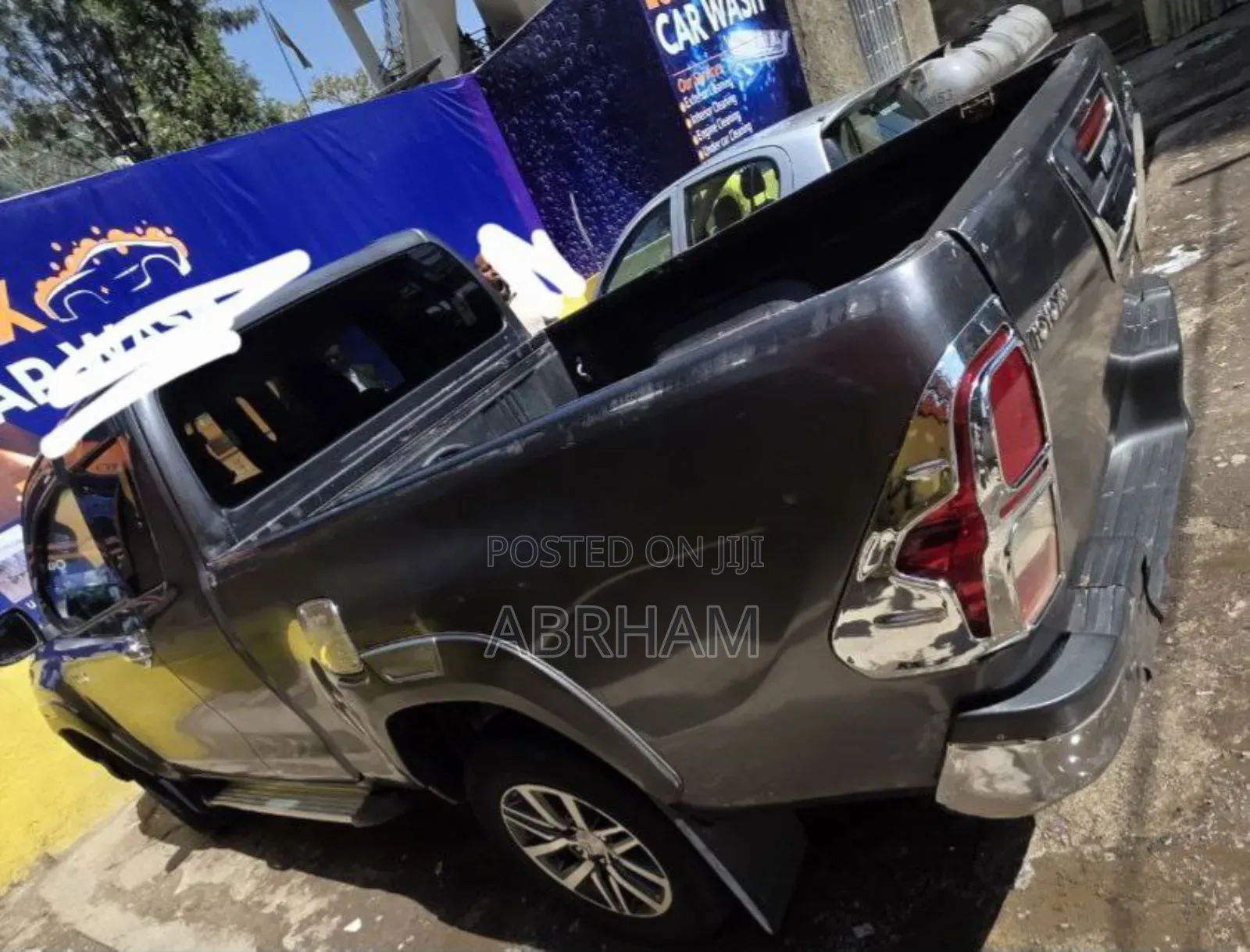 Toyota Hilux Revo Double Cab Deisel 2.4 RWD 2017 Black