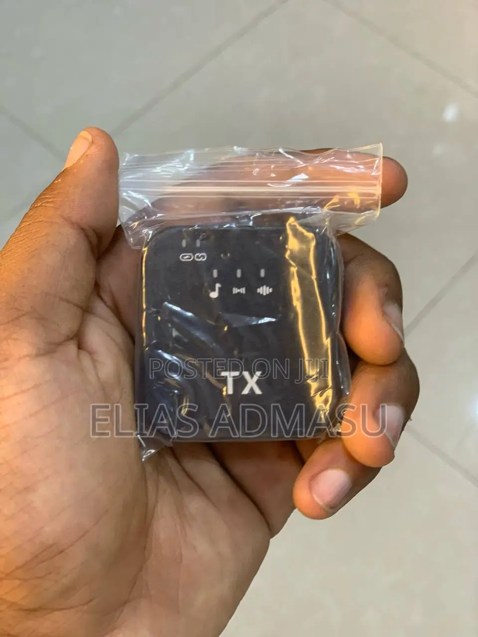 Wireless Microphone for Camera and Phone