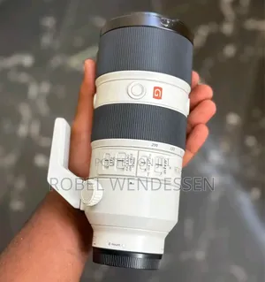 Sony 70-200mm F/2.8 G Lens .