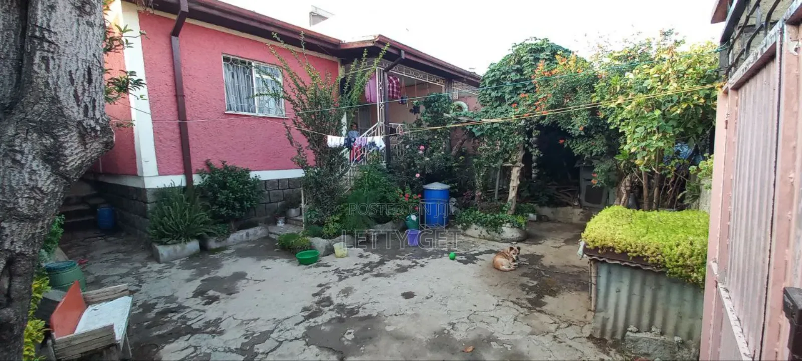 7bdrm House in Wesen 200M From Main, Yeka for sale