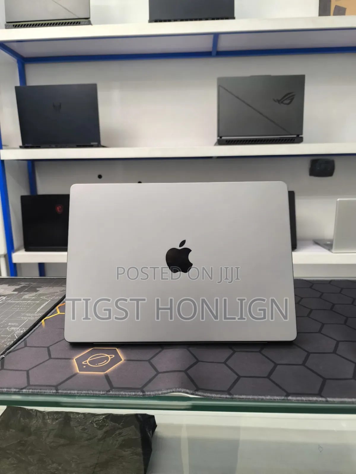 New Laptop Apple MacBook Pro M1 16GB Apple M1 Pro SSD 512GB