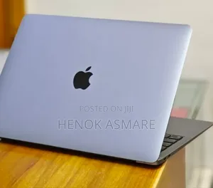 New Laptop Apple MacBook Air 8GB Apple M1 SSD 256GB