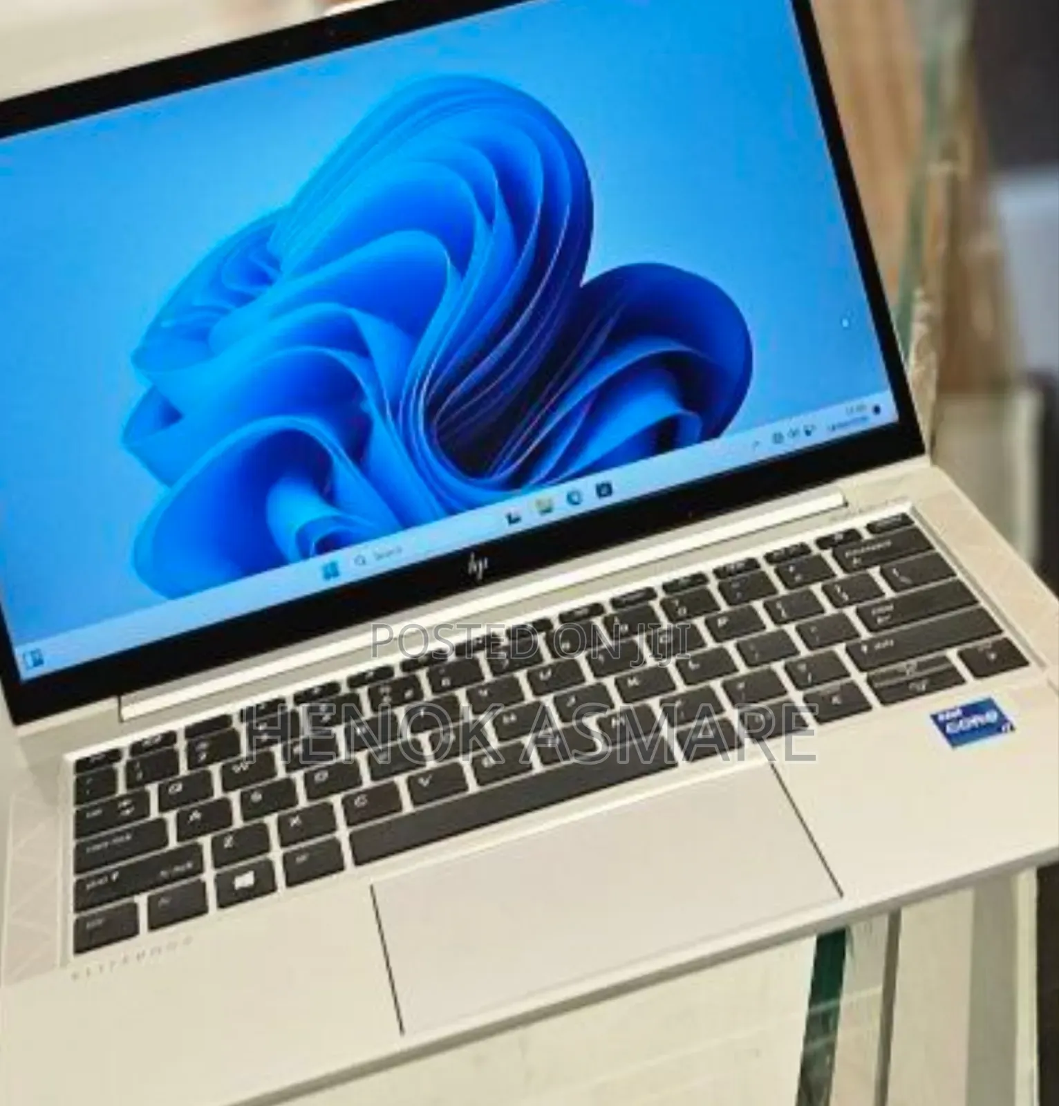 New Laptop HP EliteBook 830 G8 16GB Intel Core I7 SSD 512GB