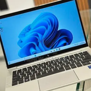 New Laptop HP EliteBook 830 G8 16GB Intel Core I7 SSD 512GB