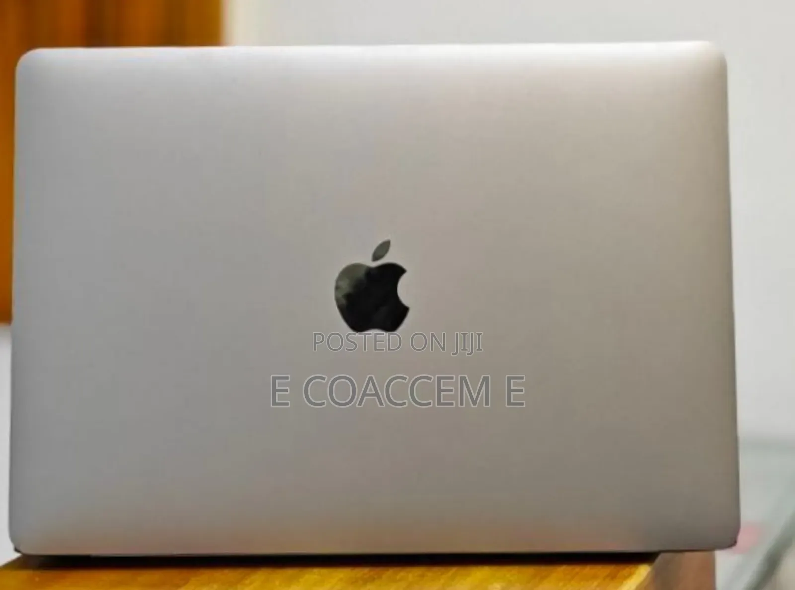 New Laptop Apple MacBook 8GB Apple M1 SSD 256GB