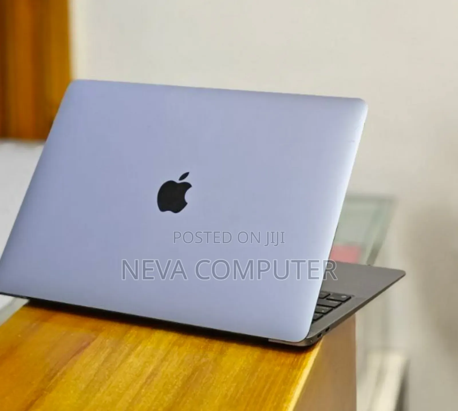 New Laptop Apple MacBook Air 2020 M1 8GB Apple M1 SSD 256GB