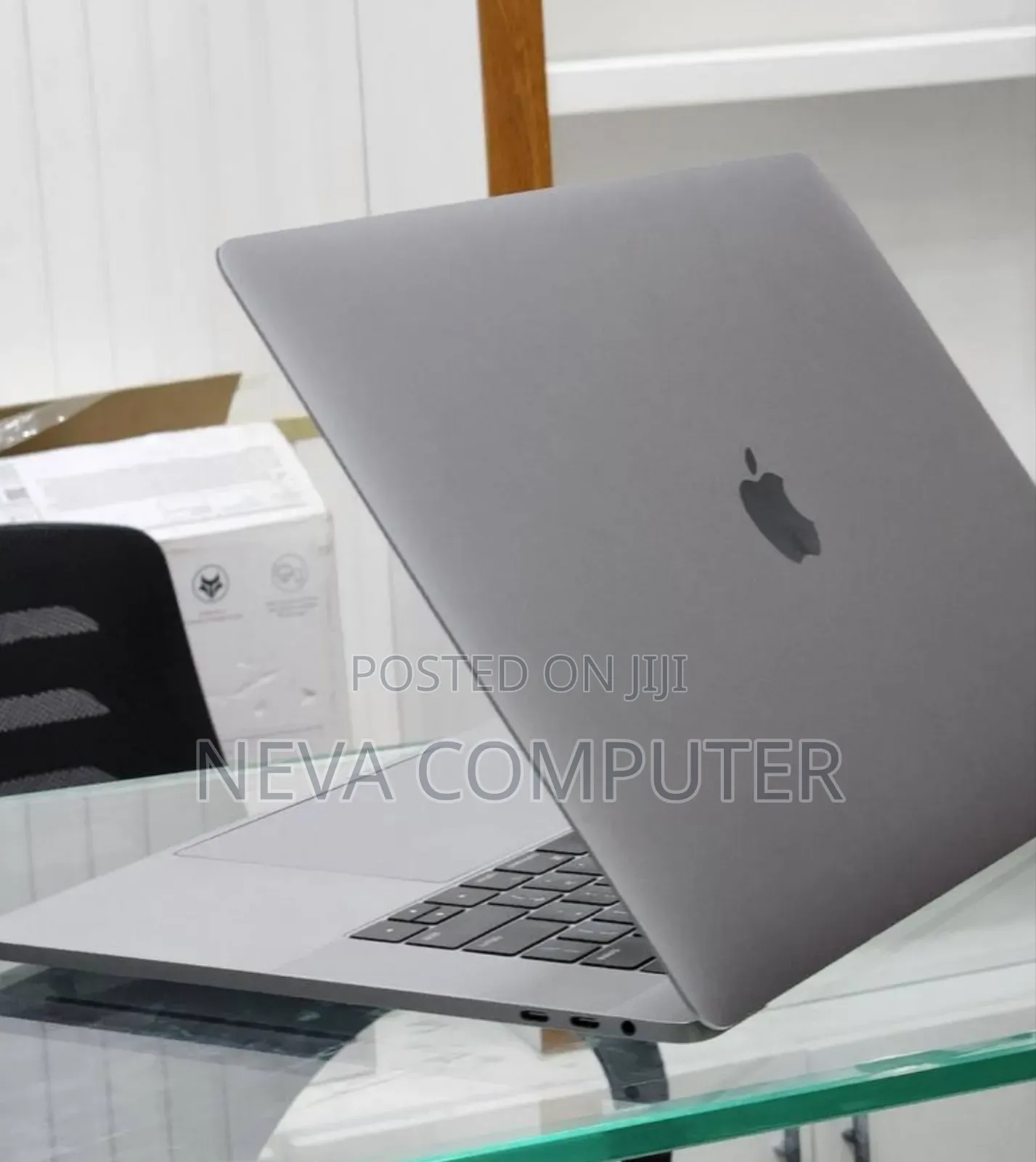 New Laptop Apple MacBook Pro 2019 16GB Intel Core I7 SSD 512GB