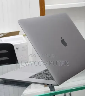 New Laptop Apple MacBook Pro 2019 16GB Intel Core I7 SSD 512GB