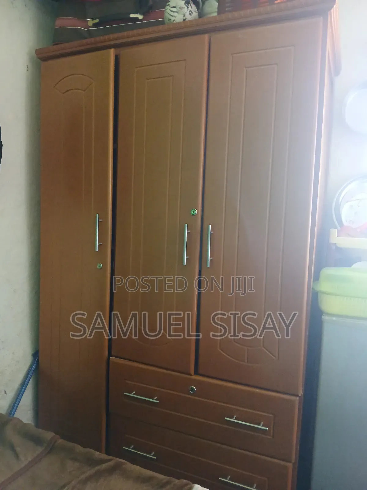 Closet ቁምሳጥን