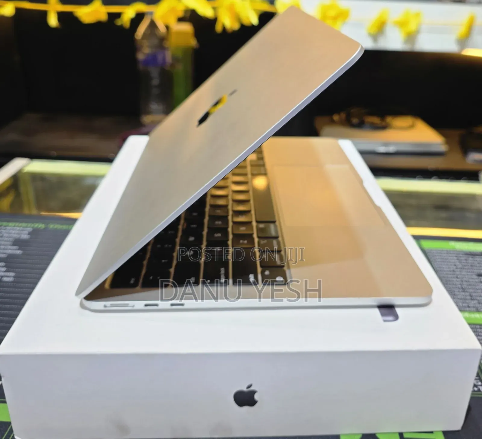 New Laptop Apple MacBook Air 16GB Apple M2 SSD 256GB