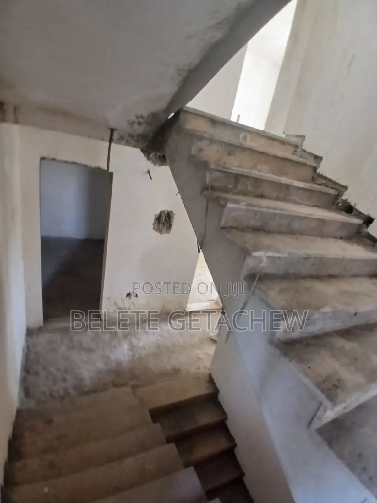 7bdrm House in Figa, B+G+3 House, Bole for sale