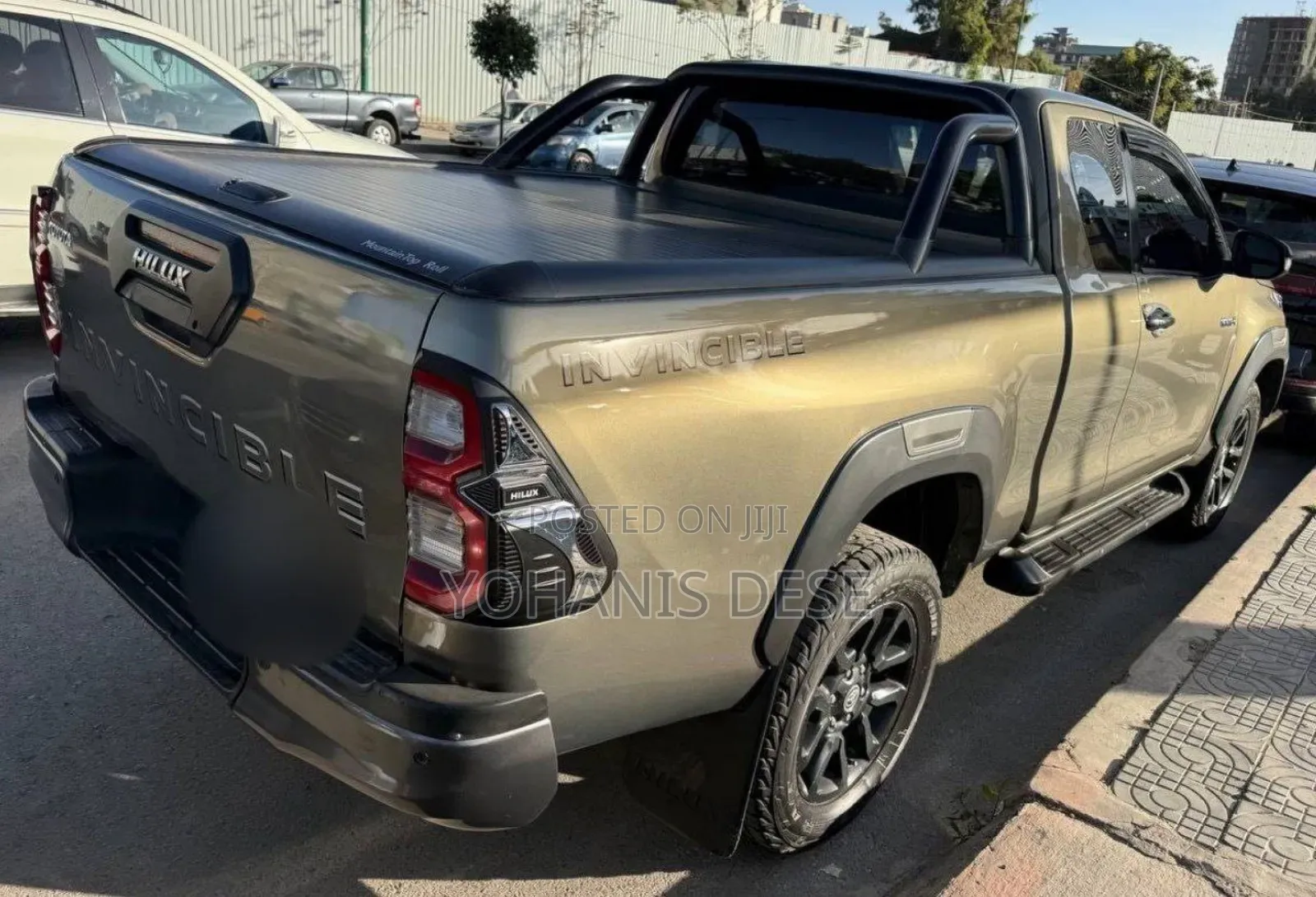 Toyota Hilux 2022 Gray