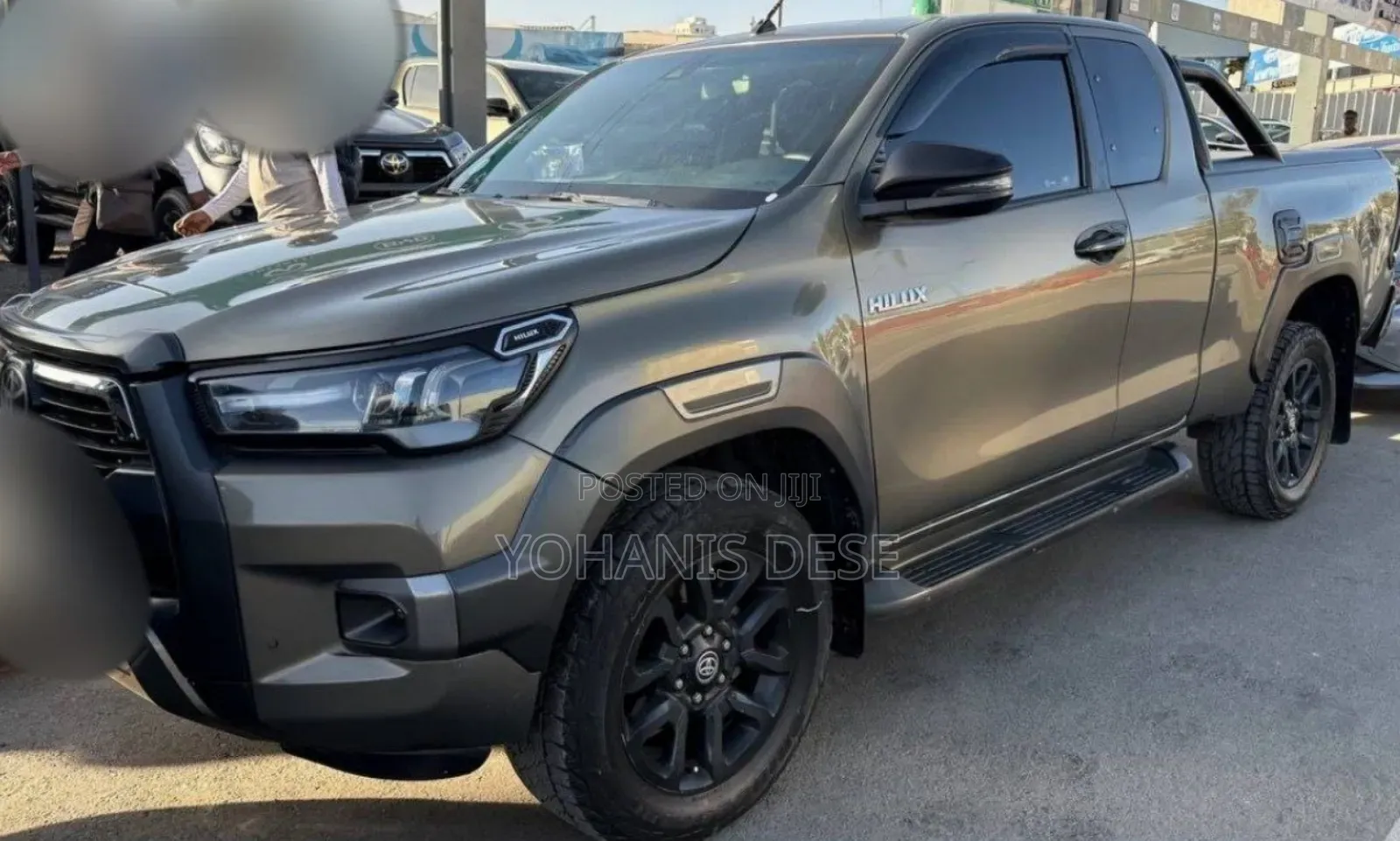 Toyota Hilux 2022 Gray