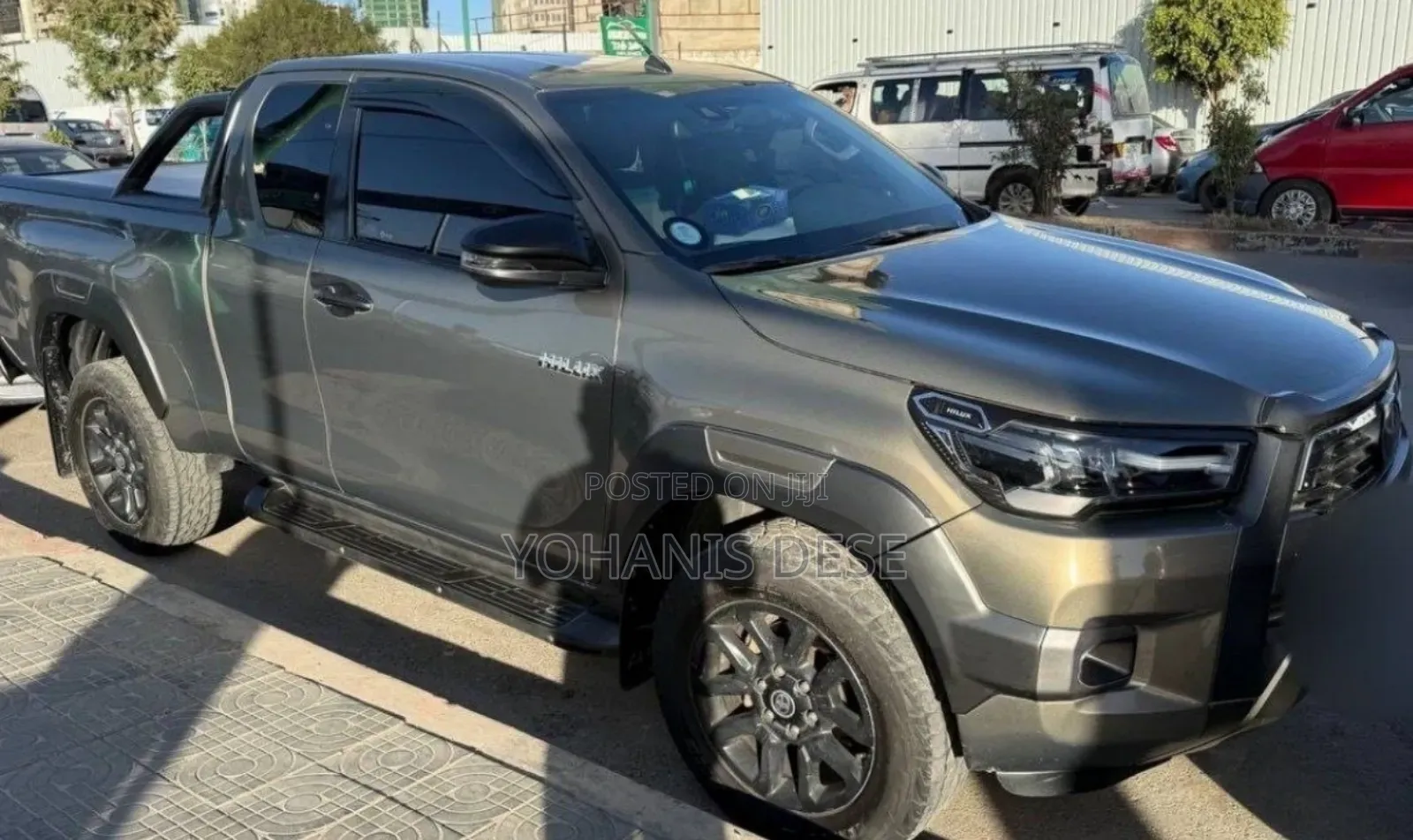 Toyota Hilux 2022 Gray