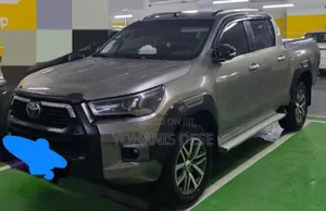 Toyota Hilux 2018 Brown