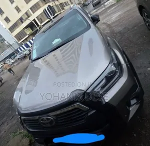 Toyota Hilux 2018 Brown