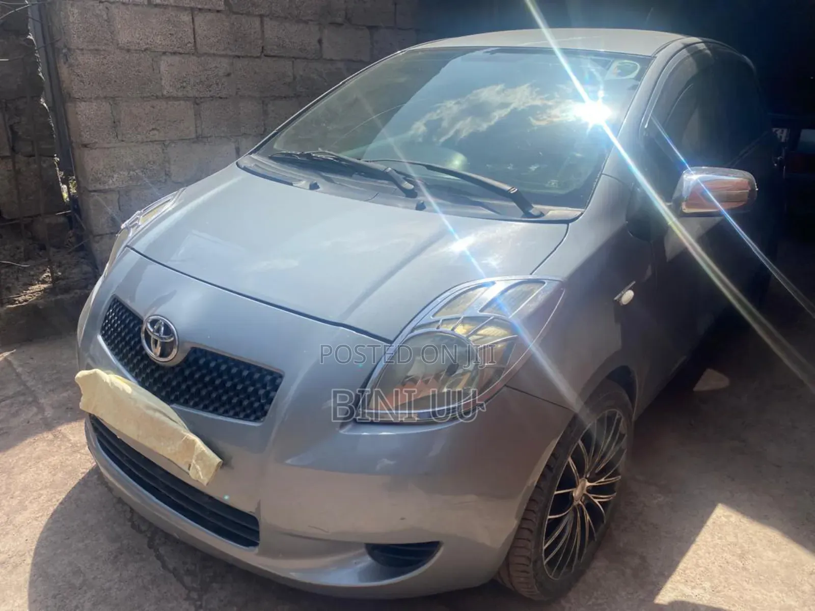 Toyota Yaris Sedan 2007 Silver