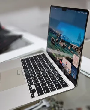 New Laptop Apple MacBook Air 2022 M2 8GB Apple M2 SSD 256GB