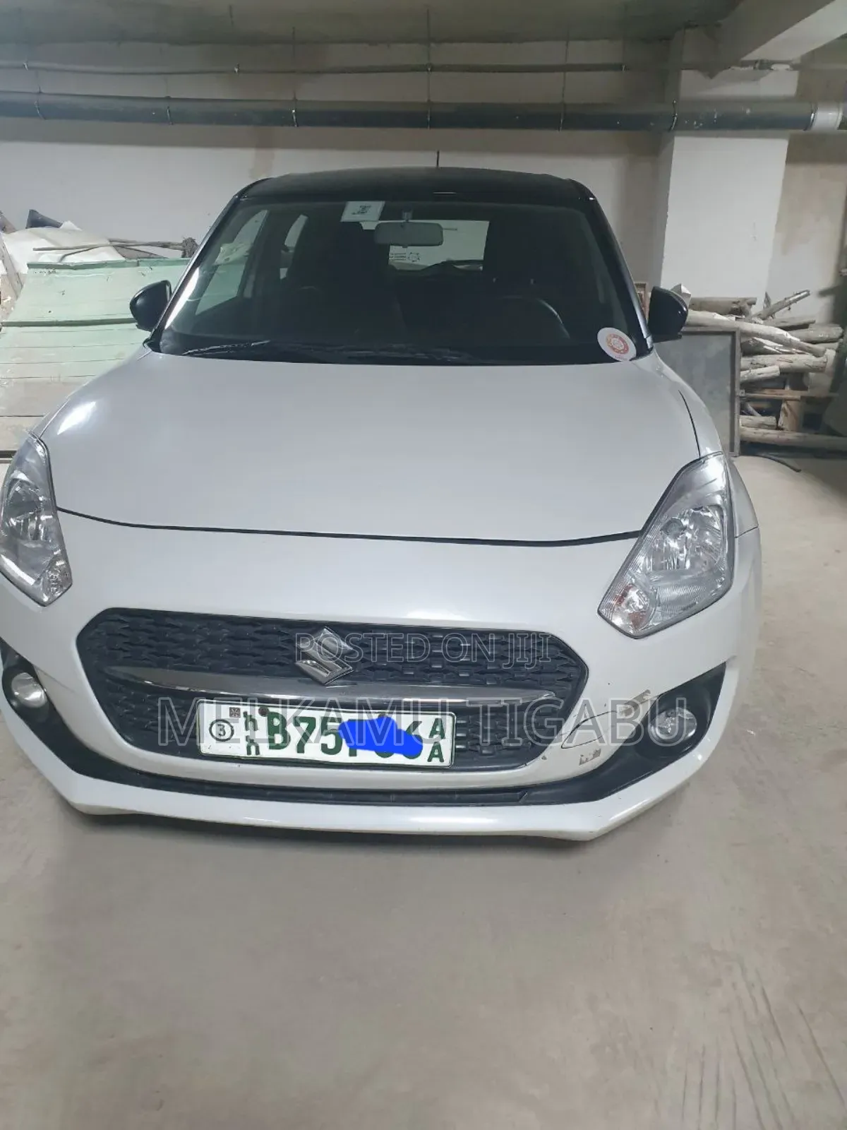 Suzuki Swift 2022 White