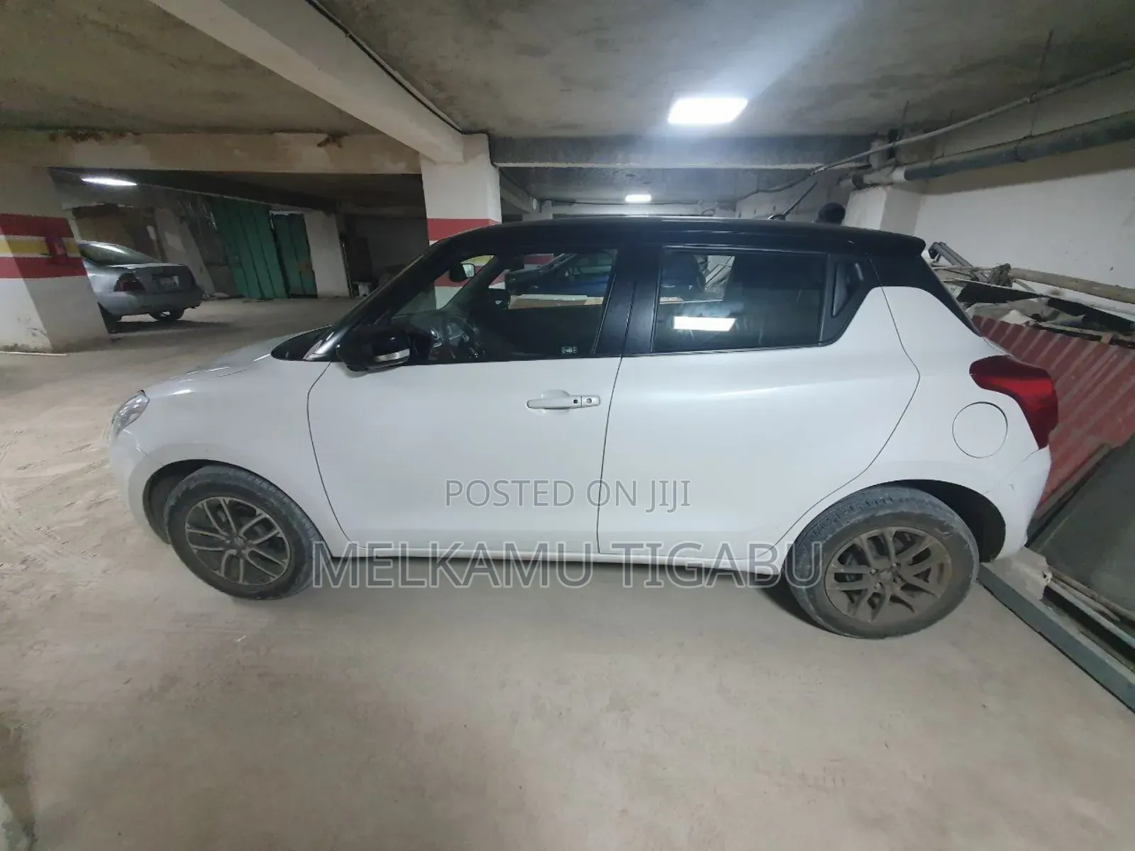 Suzuki Swift 2022 White