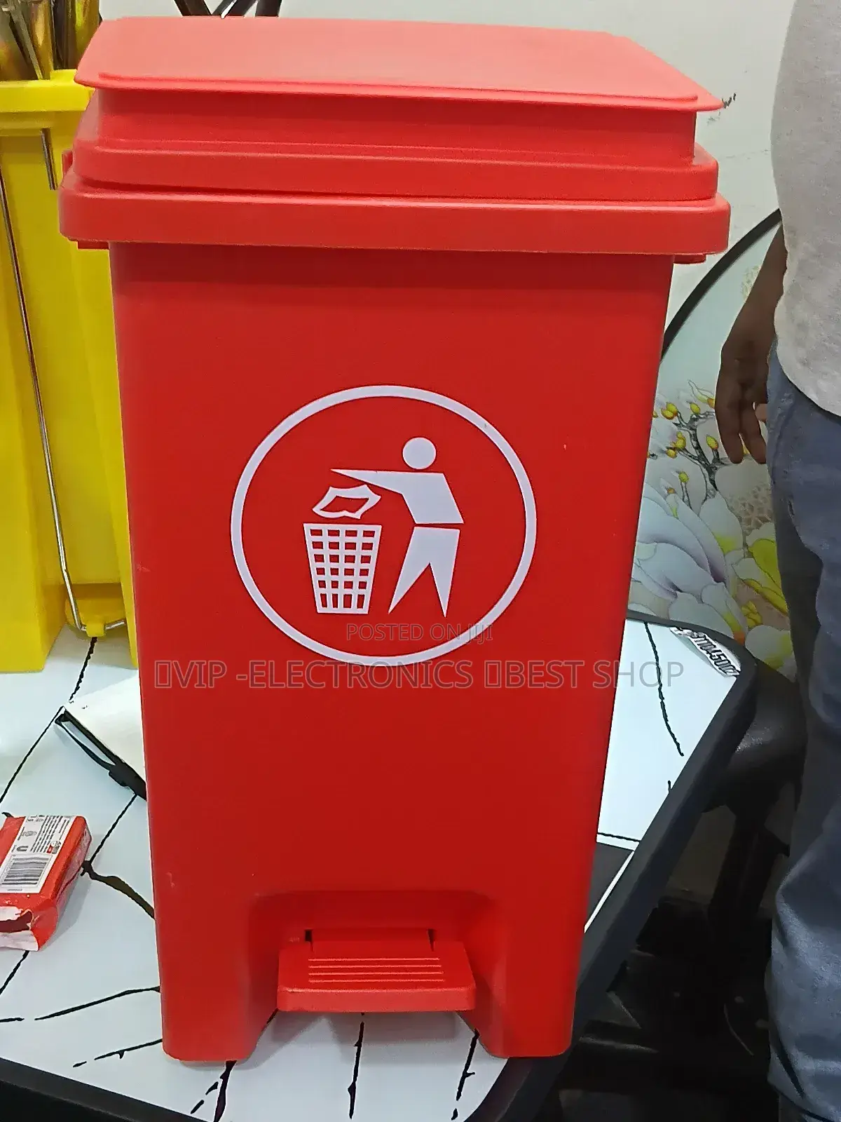 Garbage 20liter መርገጫ ያለው የቆሻሻ ማጠራቀሚያ