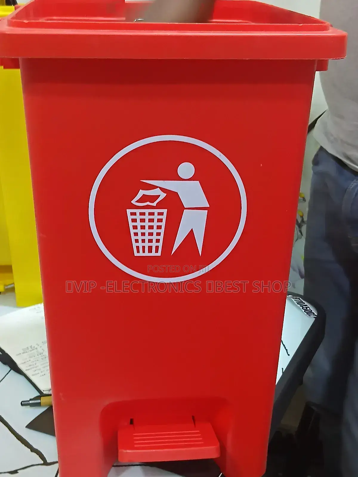Garbage 20liter መርገጫ ያለው የቆሻሻ ማጠራቀሚያ