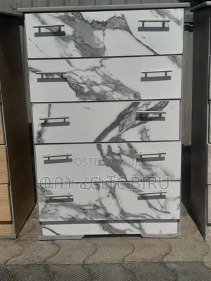 ባለ 5 ሸሚዝ ኮሞ 10800