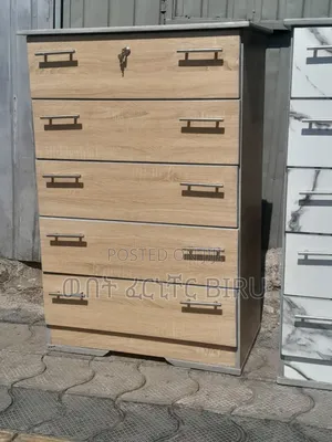 ባለ 5 ሸሚዝ ኮሞ 10800