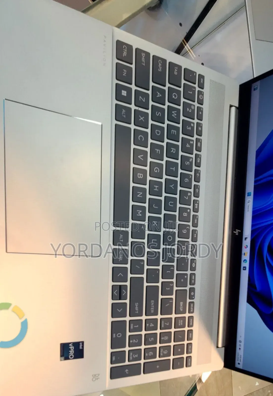 New Laptop HP Pavilion 17 16GB Intel Core I7 SSD 1T