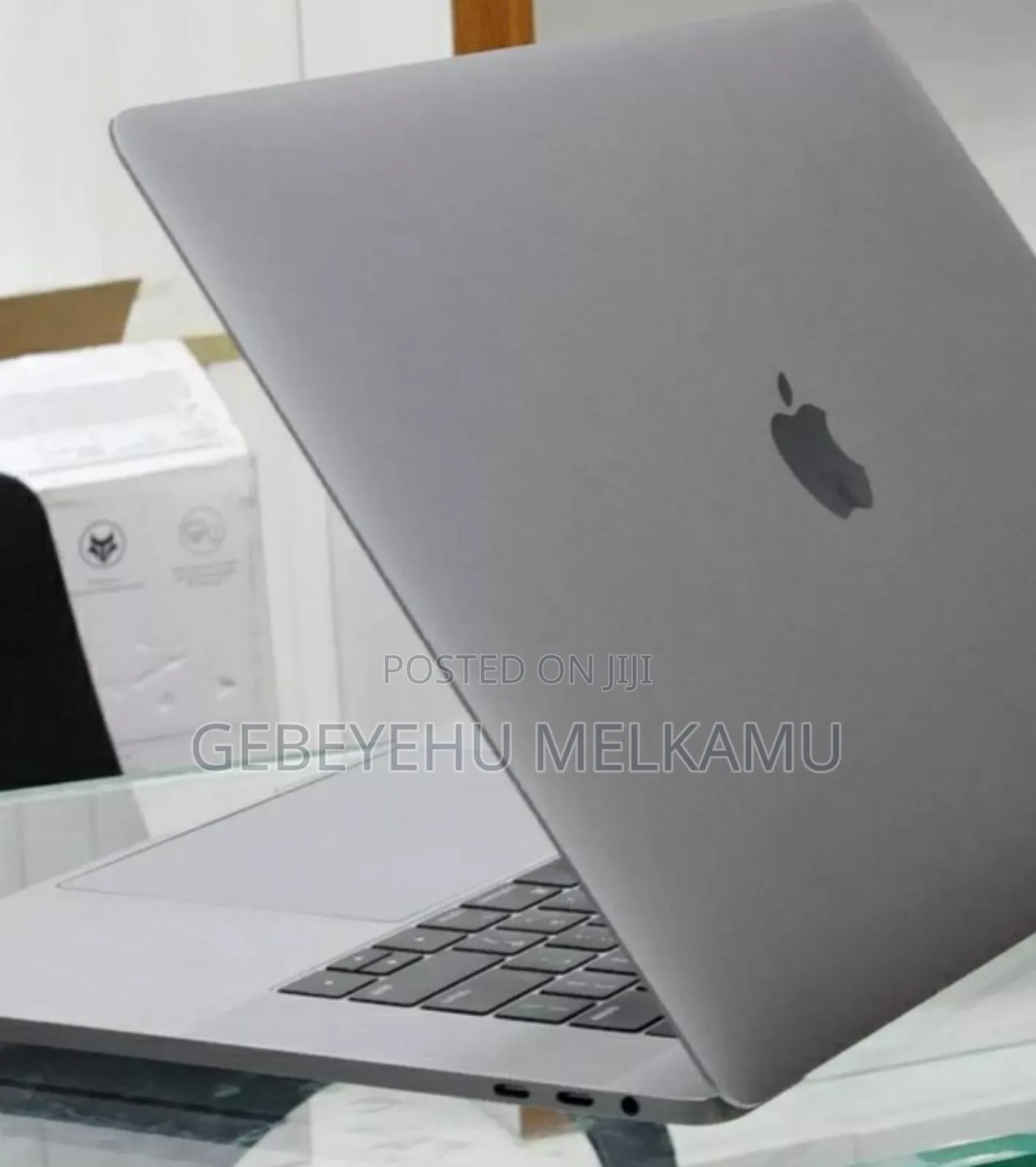 New Laptop Apple MacBook Pro 2017 16GB Intel Core I7 SSD 512GB