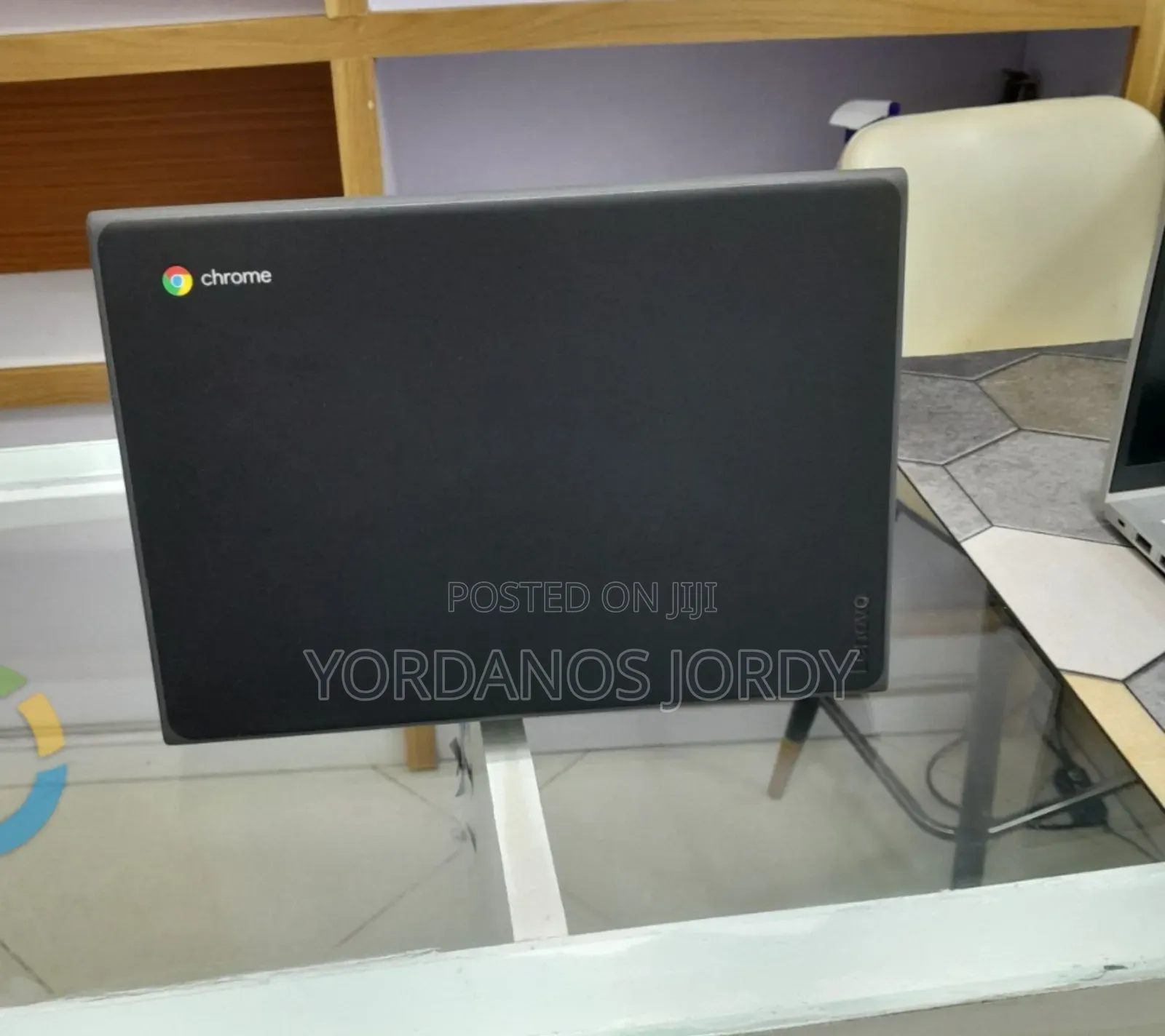 Laptop Lenovo Chromebook C330 4GB Intel SSD 32GB