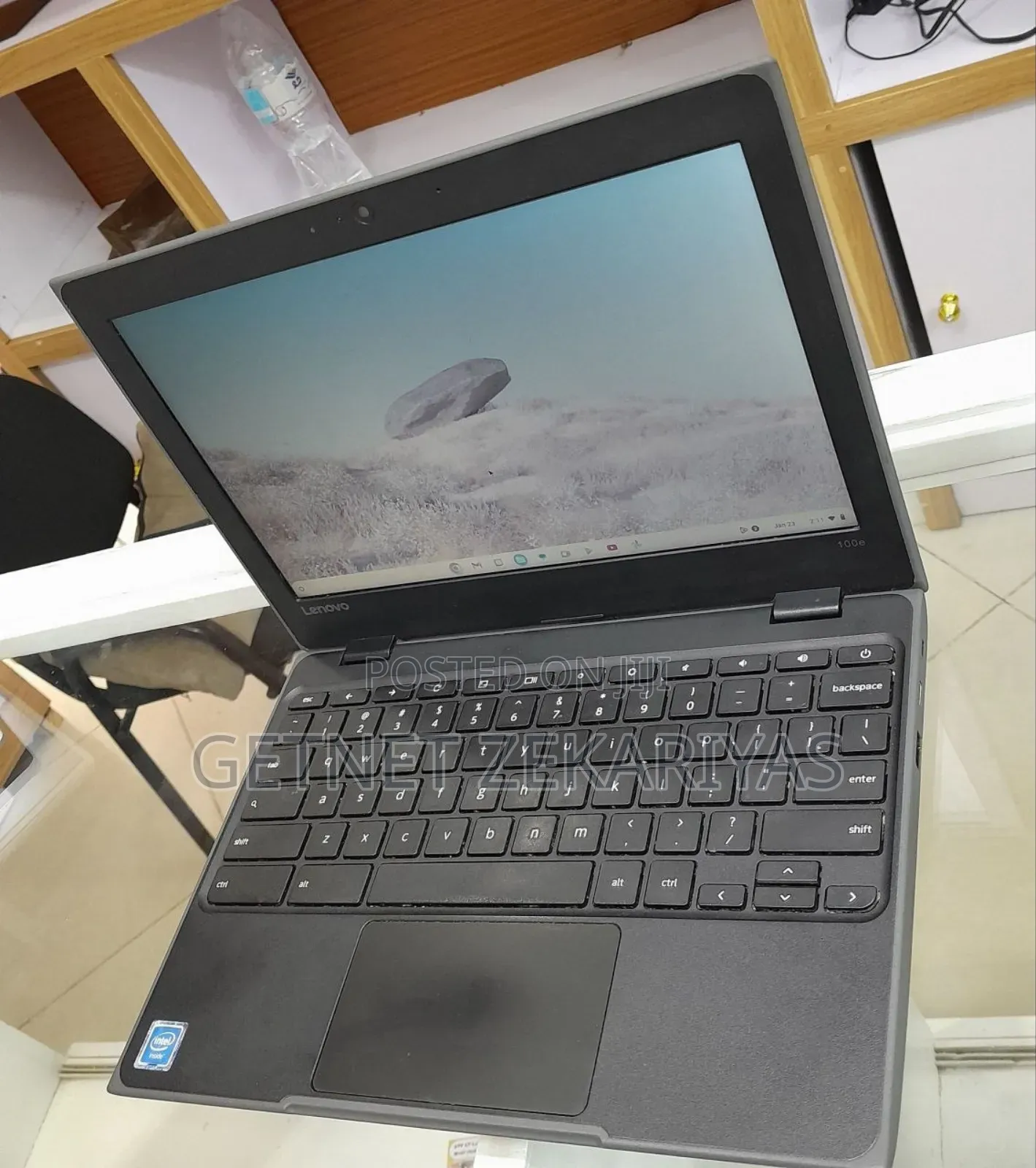 New Laptop Lenovo Chromebook S330 4GB Intel Pentium SSD 32GB