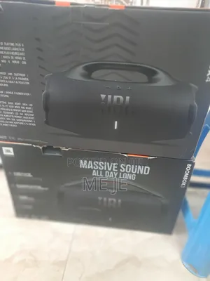 JBL Boombox 4