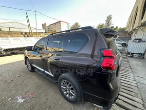 Toyota Land Cruiser Prado 2.8 2019 Brown