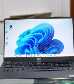 New Laptop Dell XPS 13 8GB Intel Core I7 SSD 512GB