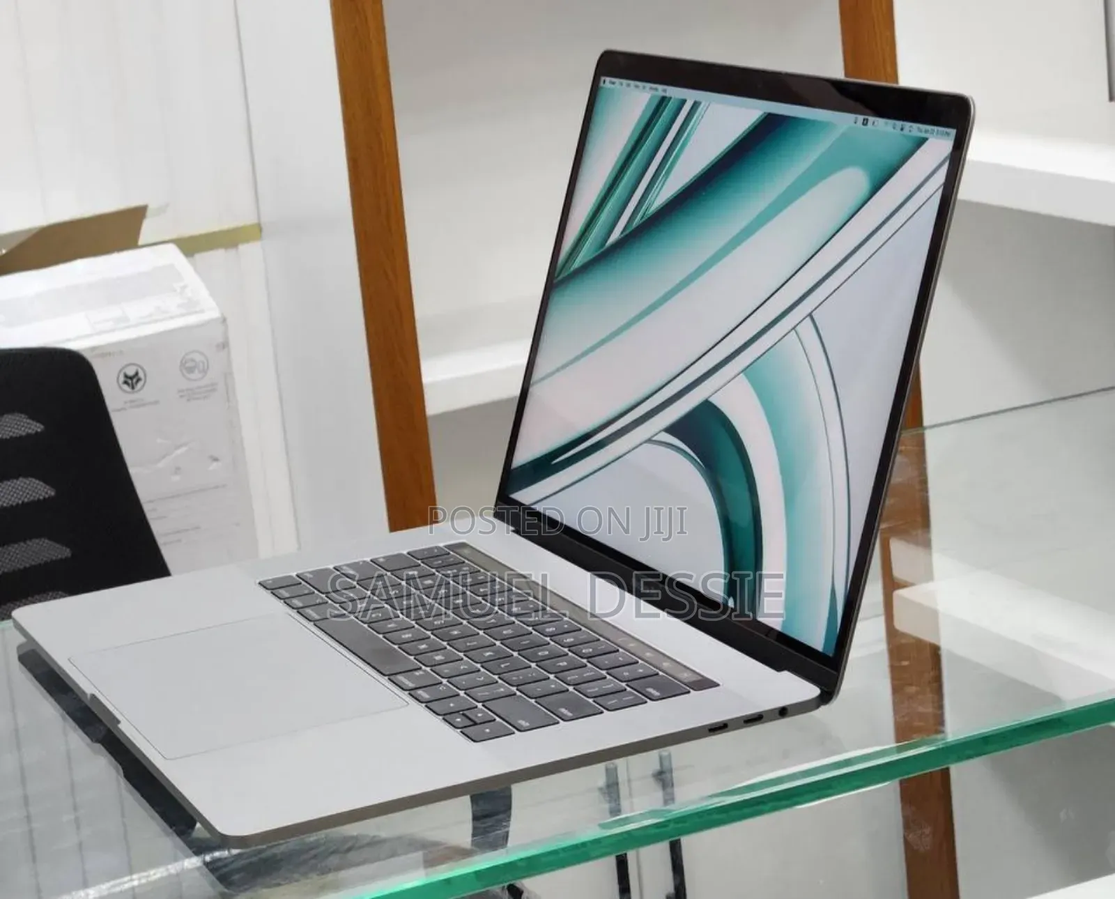 New Laptop Apple MacBook Pro 2017 16GB Intel Core I7 SSD 512GB