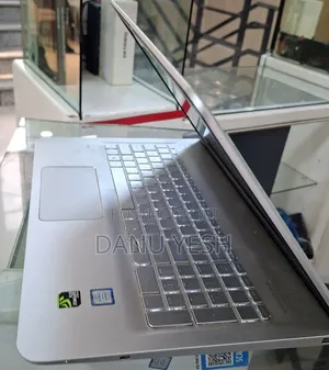 New Laptop HP Envy 15 12GB Intel Core I5 SSD 1T