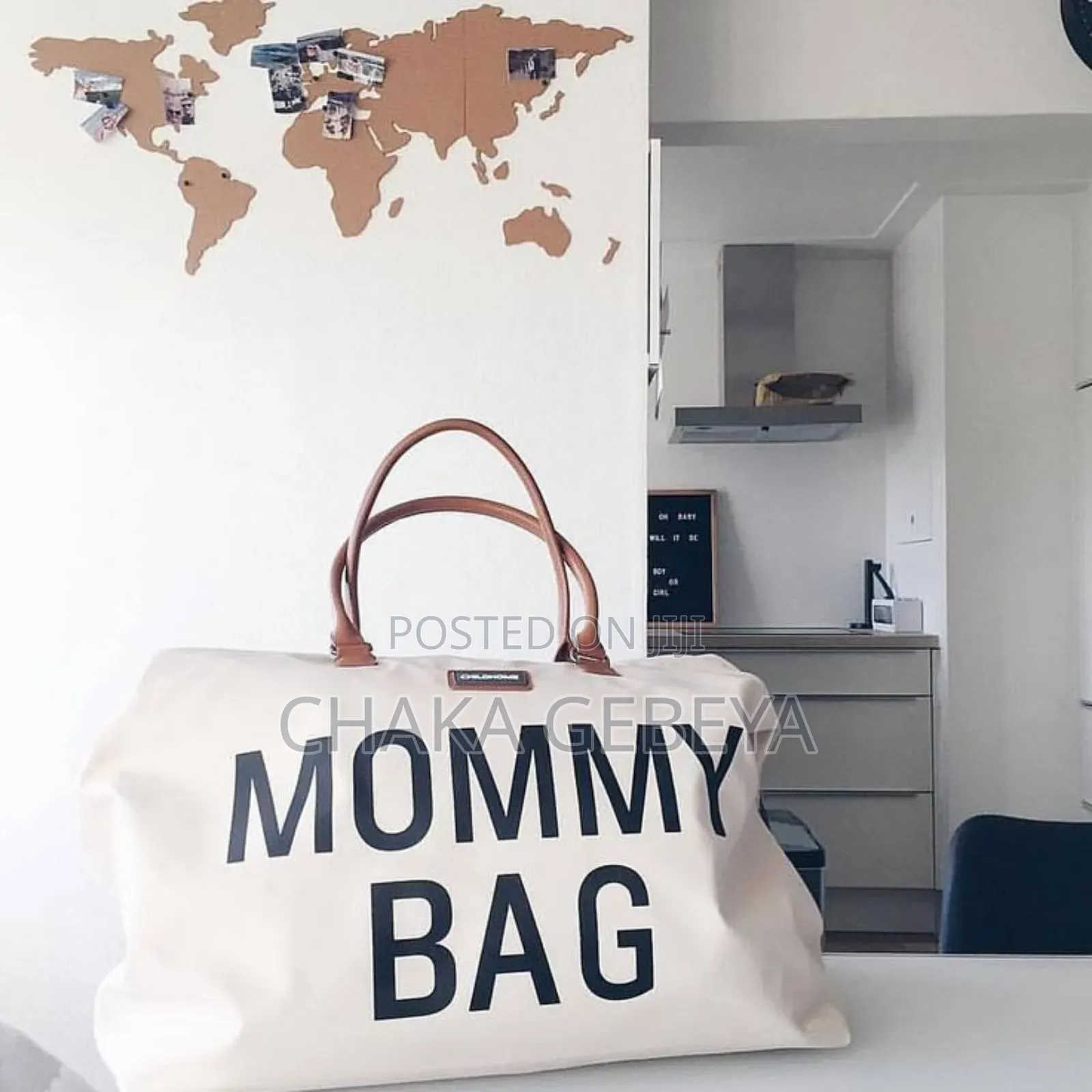 Elegant Diaper Bag Organizer for Modern Moms - Multiple Compartments