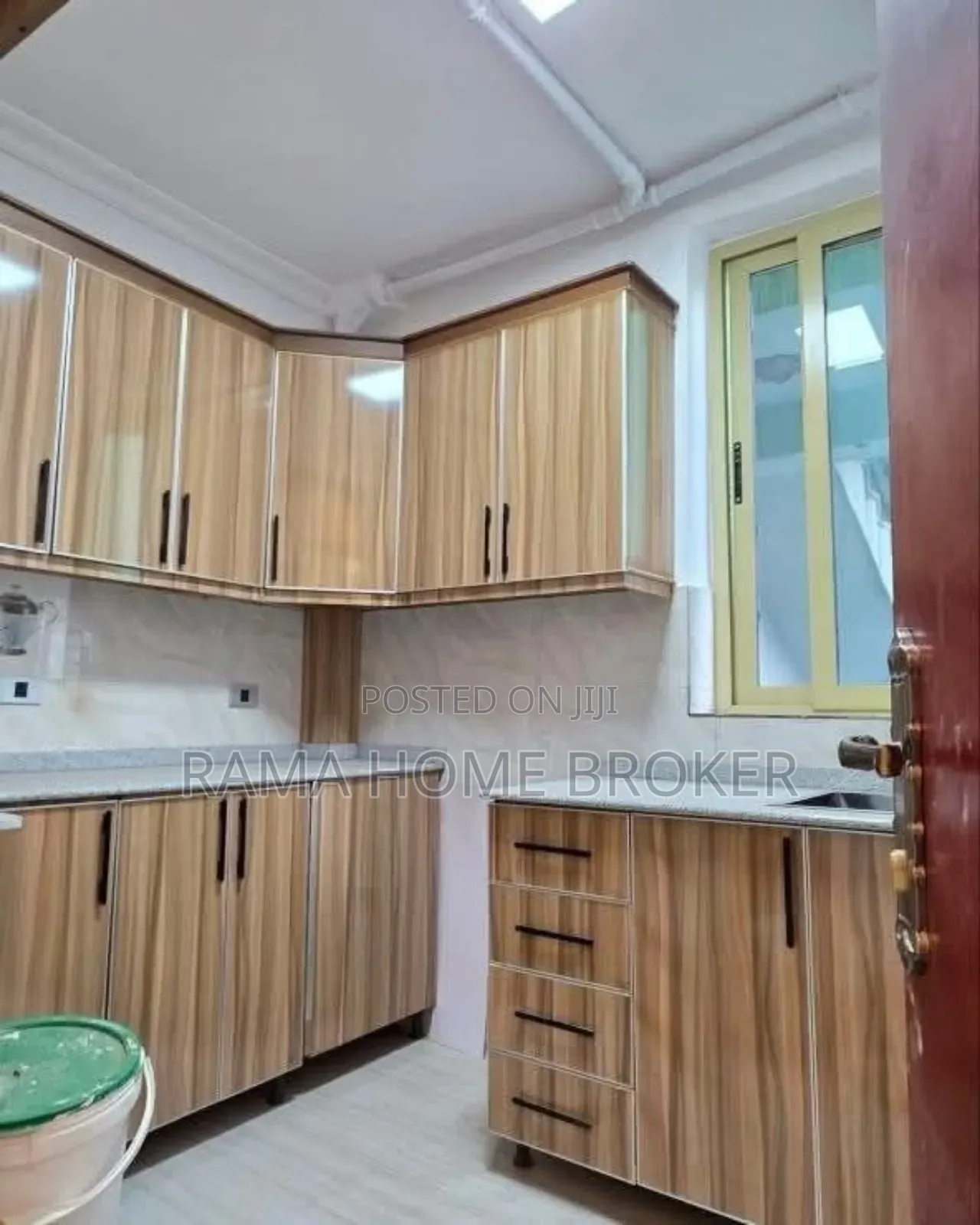 Furnished 3bdrm Condo in አያት 49 40/60 ኮንዶሚኒየም, Yeka for sale