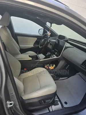 Toyota bZ4X 2023 Silver