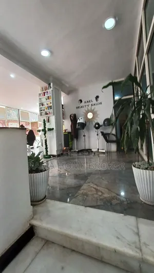 መሀል ቡልቡላ 40/60 ኮንዶሚኒየም የሚሽጥ የንግድ ሱቅ