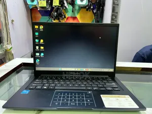 Laptop Asus VivoBook X540SA 8GB AMD Ryzen 5 SSD 256GB