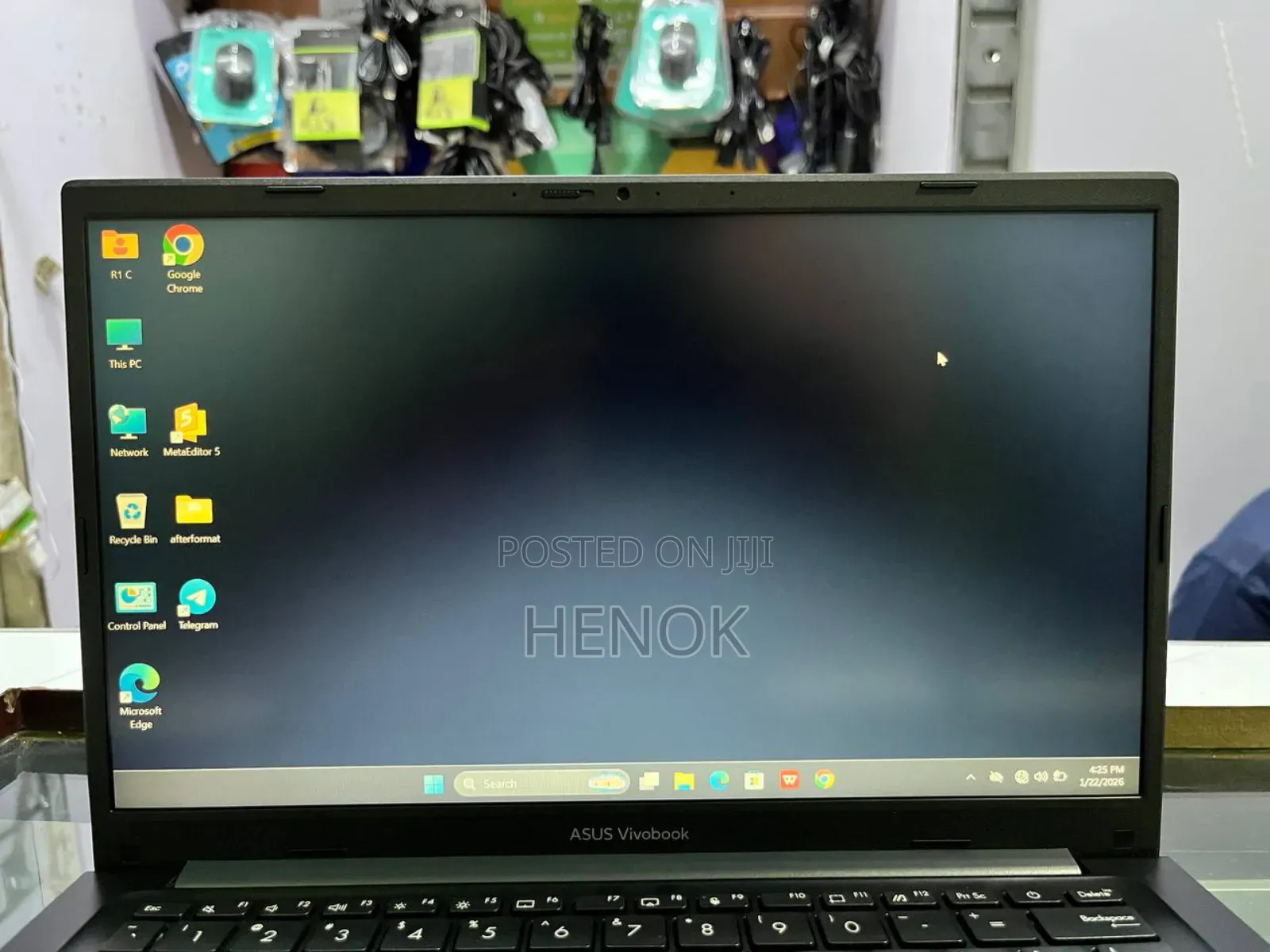 Laptop Asus VivoBook X540SA 8GB AMD Ryzen 5 SSD 256GB