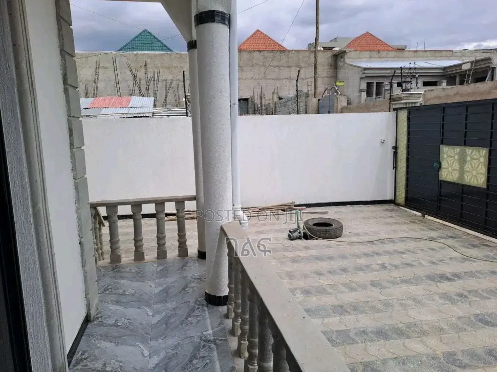 4bdrm Villa in #የሚሸጥቪላ ሰሚት ስፋት 250, Bole for sale