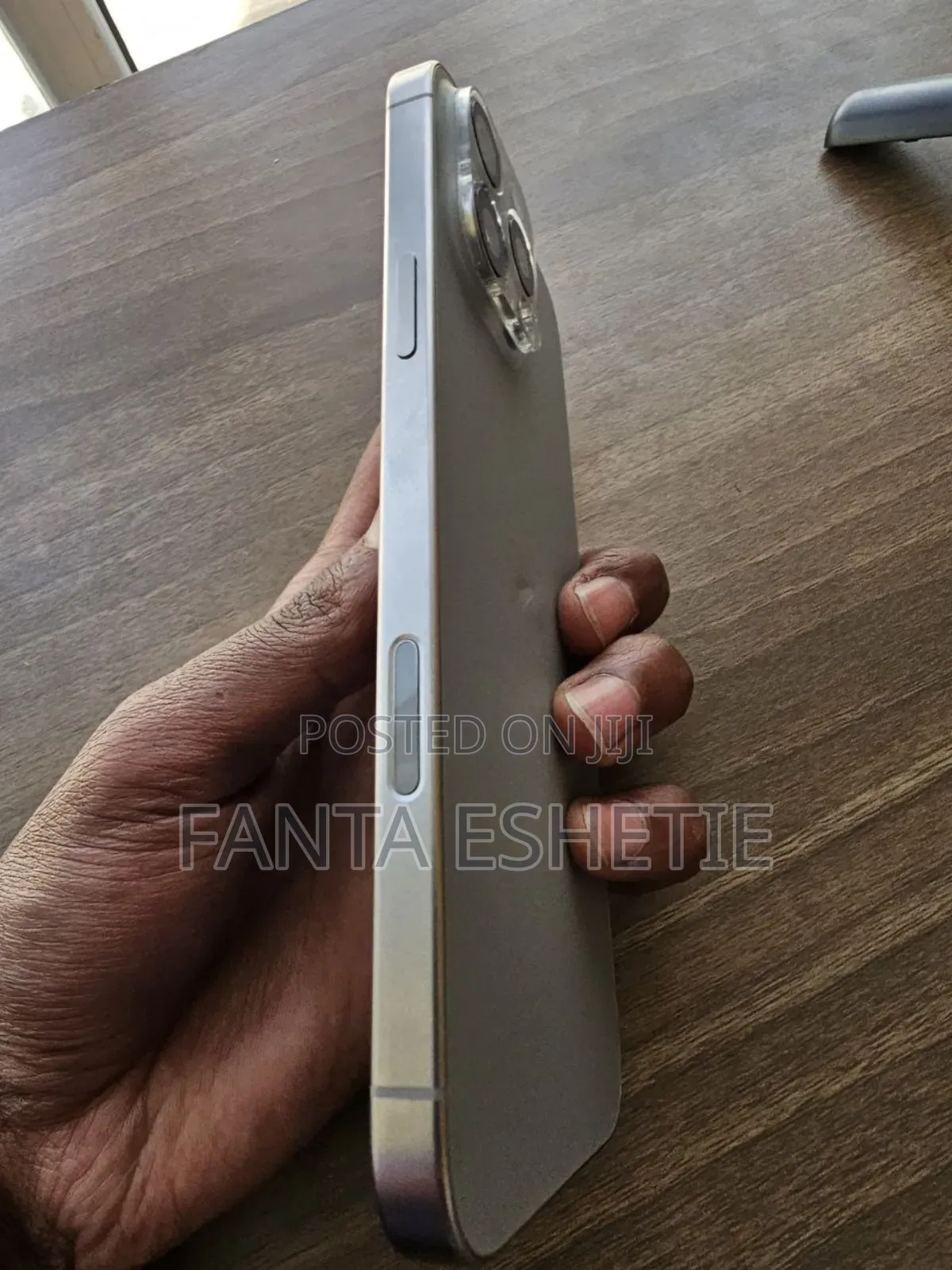 New Apple iPhone 16 Pro Max 256 GB Silver