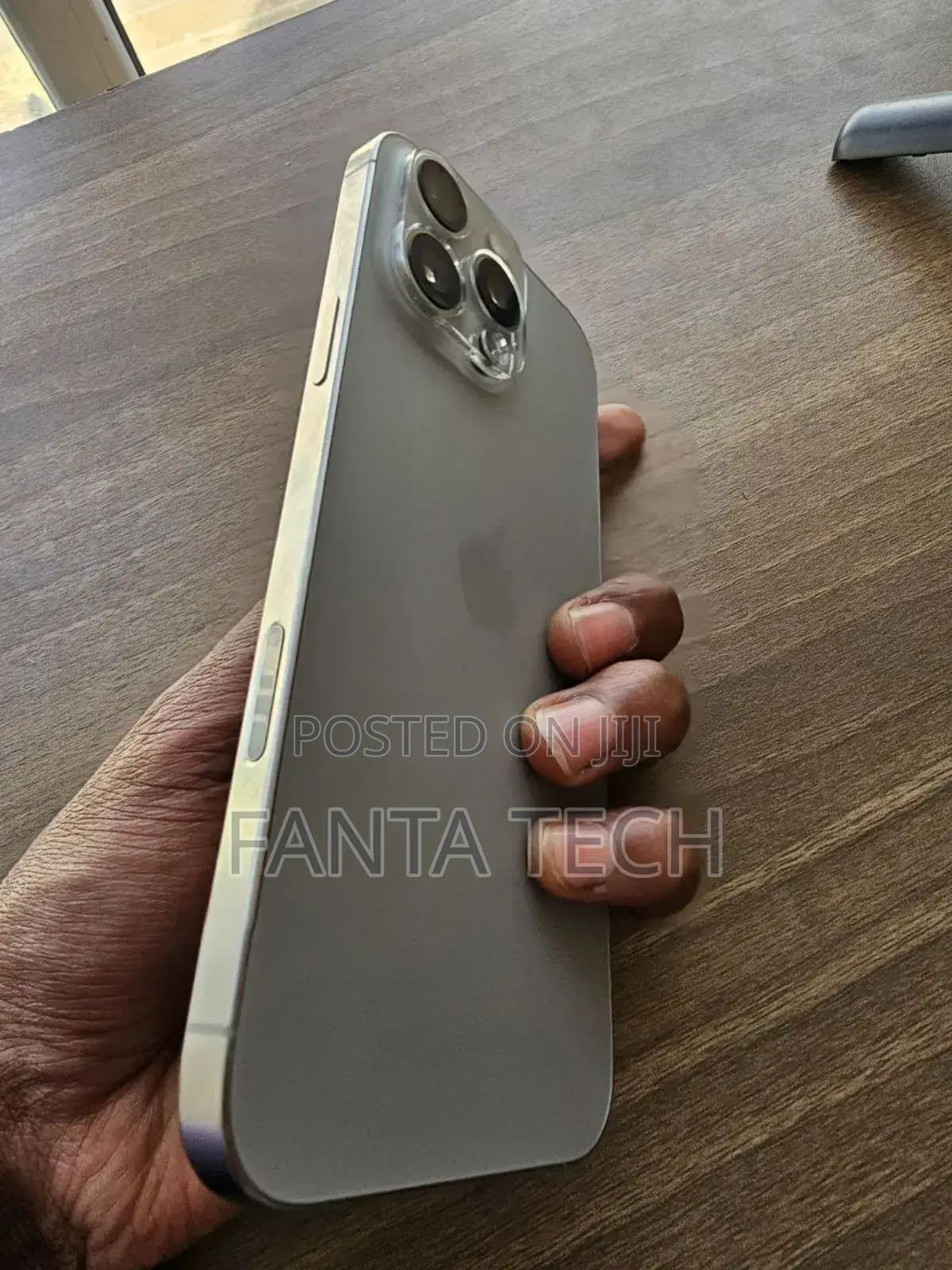 New Apple iPhone 16 Pro Max 256 GB Silver