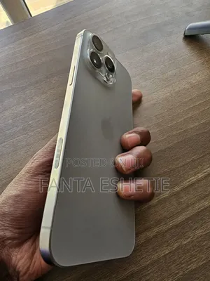 New Apple iPhone 16 Pro Max 256 GB Silver