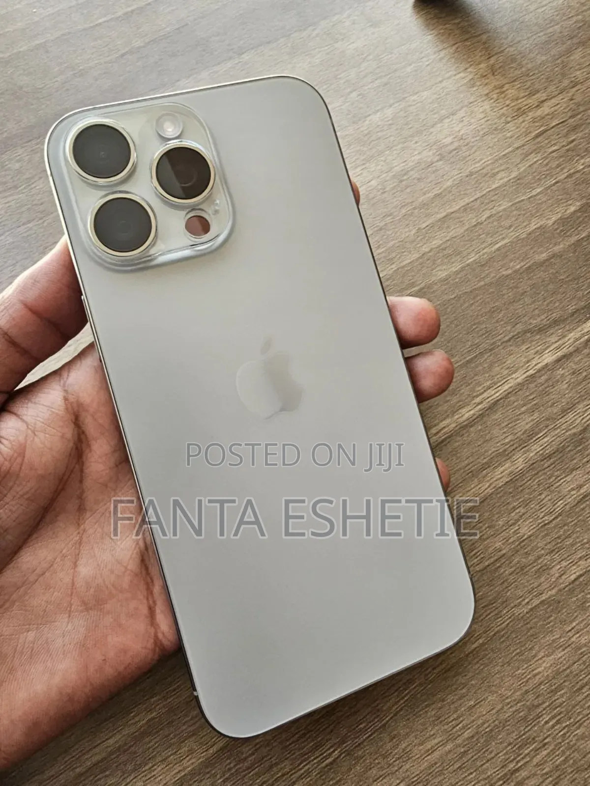 New Apple iPhone 16 Pro Max 256 GB Silver